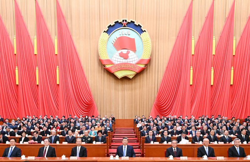 十四届全国人大四次会议举行第...